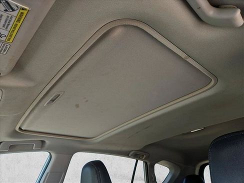 Used 2015 Toyota RAV4 XLE FWD image 12