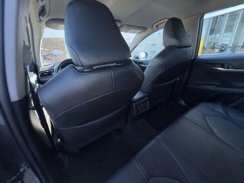 Used 2024 Toyota Camry XSE FWD image 11