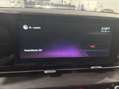 Used 2022 Kia Carnival SX FWD image 5