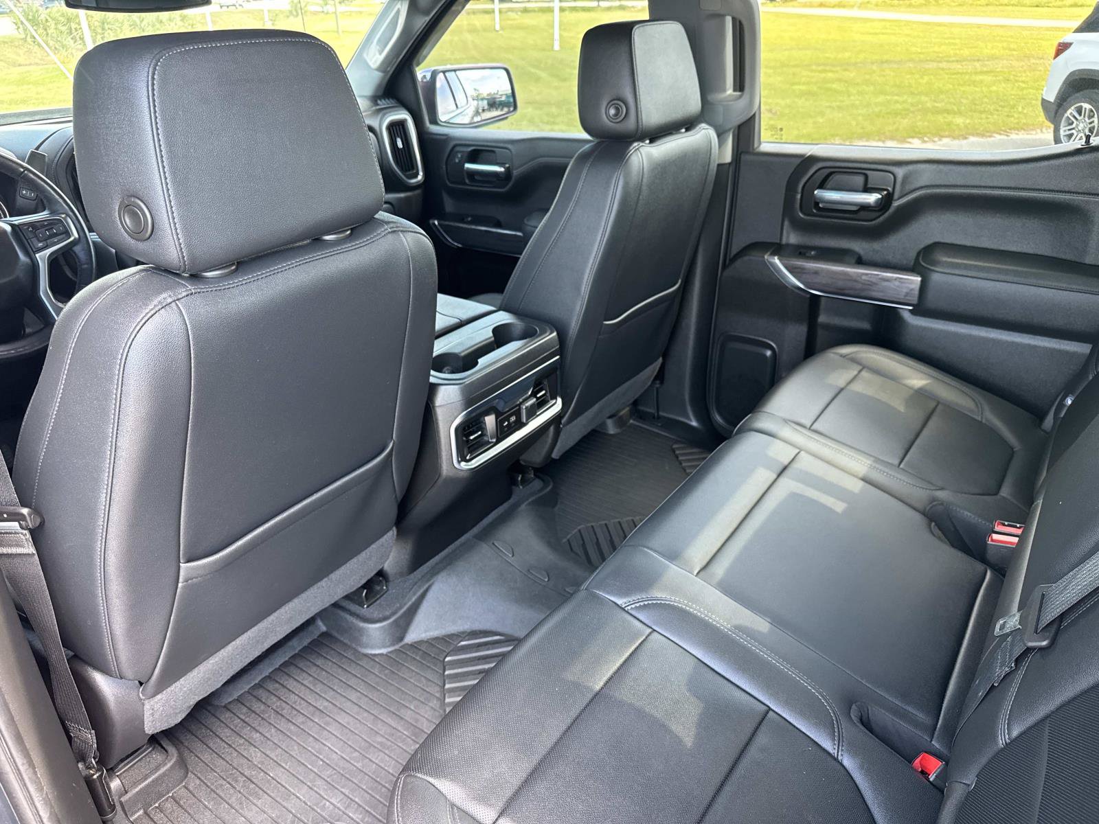 Used 2022 Chevrolet Silverado 1500 LTZ AWD/4WD image 18