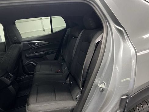 Certified 2025 Chevrolet Equinox EV LT FWD image 23