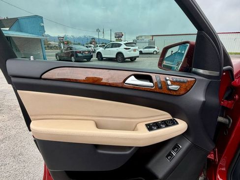 Used 2019 Mercedes-Benz GLS 450 4MATIC image 36