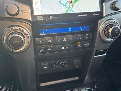 Used 2020 Toyota 4Runner Limited image 15