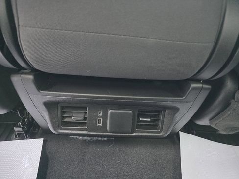 Used 2023 Chevrolet Silverado 1500 LT w/ Z71 Off-Road Package image 23