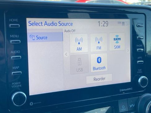 Certified 2022 Toyota Highlander L image 22