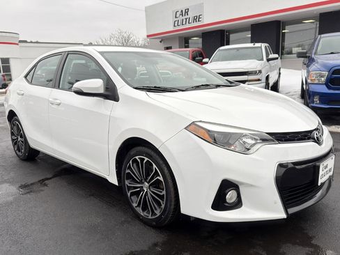 Used 2016 Toyota Corolla S image 2
