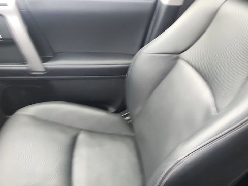 Used 2020 Toyota 4Runner Limited AWD/4WD image 18