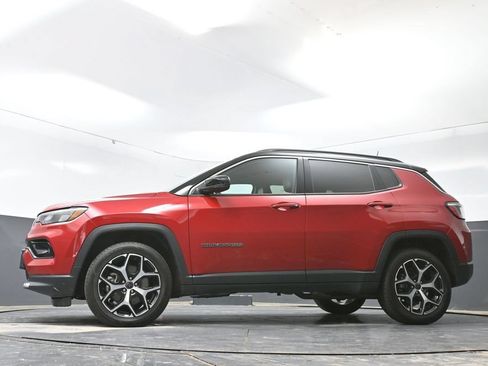 Used 2025 Jeep Compass Limited AWD/4WD image 55