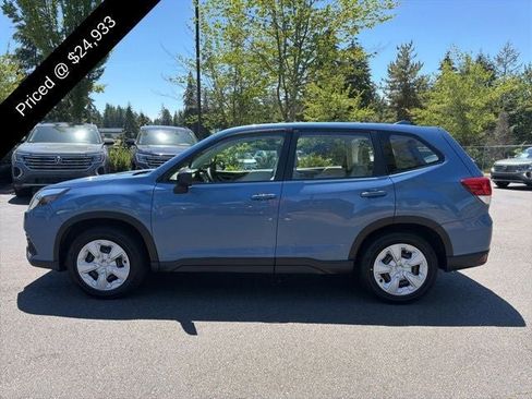 Used 2023 Subaru Forester AWD/4WD image 4