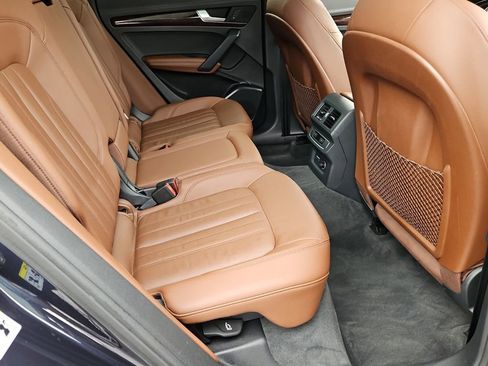 Used 2020 Audi Q5 2.0T Premium Plus w/ Premium Plus Package image 18