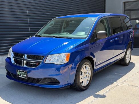 Used 2018 Dodge Grand Caravan SE w/ Power Convenience Group I FWD image 8