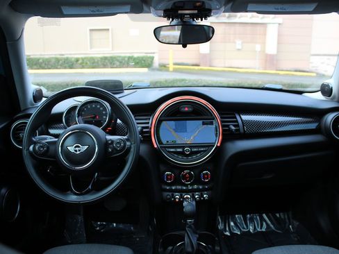 Used 2015 MINI Cooper S image 18