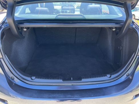 Used 2016 MAZDA MAZDA3 i Sport w/ Preferred Equipment Package FWD image 9