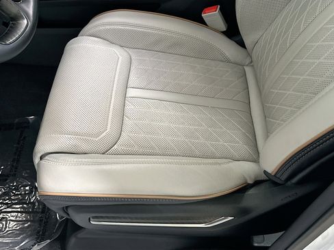 Used 2025 RAM 1500 Tungsten w/ Off Road Group image 19