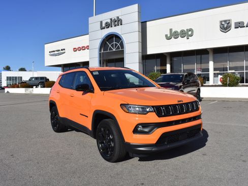 New 2026 Jeep Compass Latitude image 1