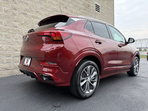 Used 2023 Buick Encore GX Select w/ Sport Touring Package FWD image 3