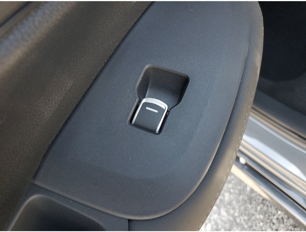 Certified 2026 Acura ADX FWD image 16