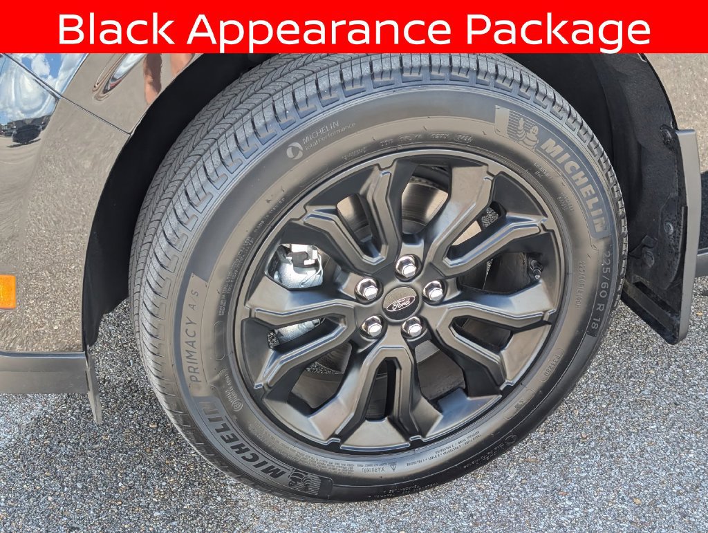 Used 2024 Ford Maverick Lariat w/ Black Appearance Package FWD image 11