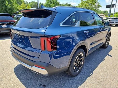 New 2026 Kia Sorento S w/ S Panoramic Sunroof Package FWD image 4