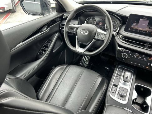 Certified 2025 INFINITI QX60 Pure image 18