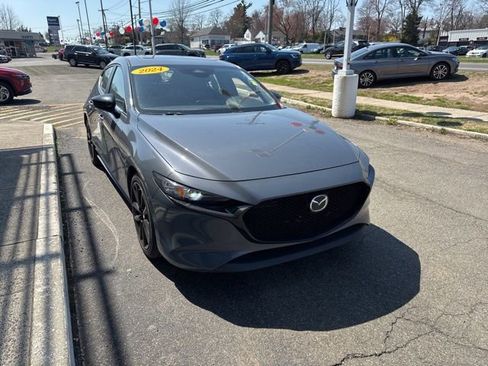 Used 2024 MAZDA MAZDA3 s AWD/4WD image 2