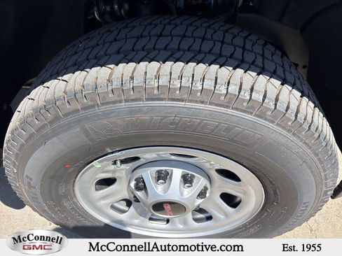 New 2025 GMC Sierra 3500 Pro image 12