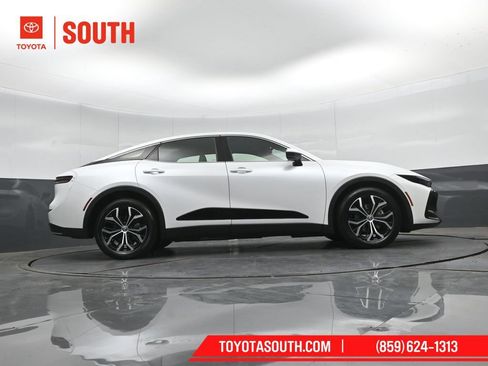 Used 2024 Toyota Crown AWD/4WD image 40