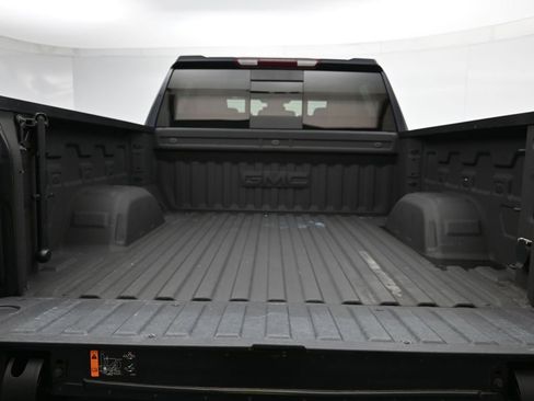 Used 2025 GMC Sierra 1500 SLT w/ SLT Premium Plus Package image 27