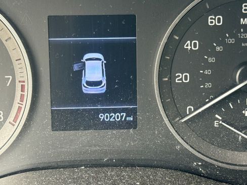 Used 2019 Hyundai Tucson Value w/ Cargo Package AWD/4WD image 10