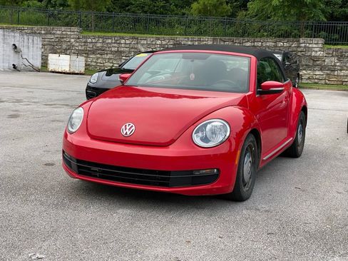 Used 2015 Volkswagen Beetle 1.8T FWD image 3