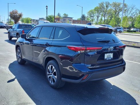 Certified 2020 Toyota Highlander XLE FWD image 30