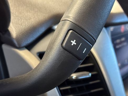 Used 2015 GMC Yukon SLT w/ Open Road Package image 27