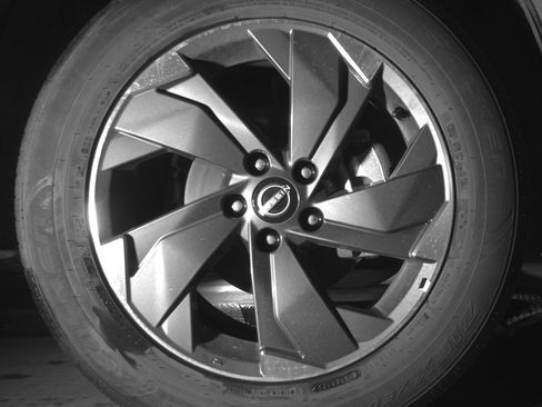 Used 2025 Nissan Rogue SV image 13