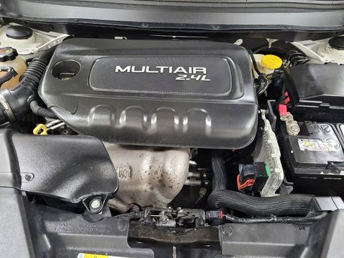 Used 2016 Jeep Cherokee Limited FWD image 30