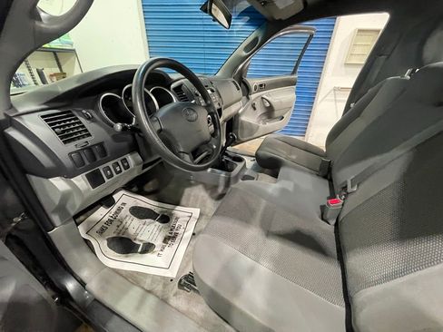 Used 2010 Toyota Tacoma 4x4 Regular Cab image 20