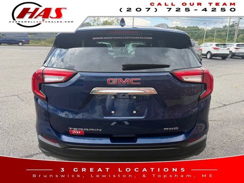 Used 2022 GMC Terrain SLE w/ Driver Convenience Package AWD/4WD image 4