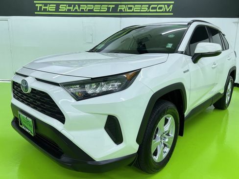 Used 2019 Toyota RAV4 LE AWD/4WD image 5