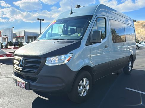 Used 2019 Mercedes-Benz Sprinter 144 Cargo image 7