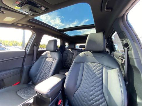 New 2026 Kia Sportage X-Line w/ X-Line Technology Package image 24