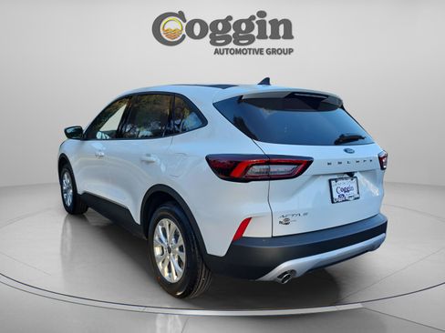 New 2026 Ford Escape Active image 3