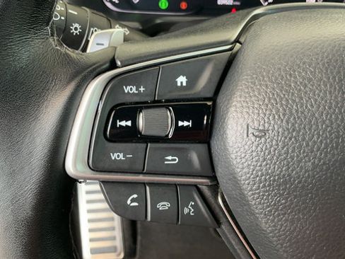 Used 2022 Honda Accord Sport image 11