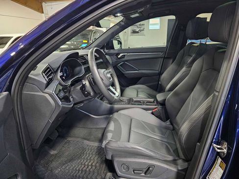 Certified 2025 Audi Q3 2.0T Premium w/ Convenience Package image 23