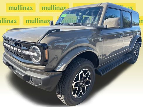 New 2025 Ford Bronco Outer Banks image 28