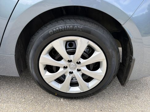 Used 2026 Toyota Corolla LE FWD image 19