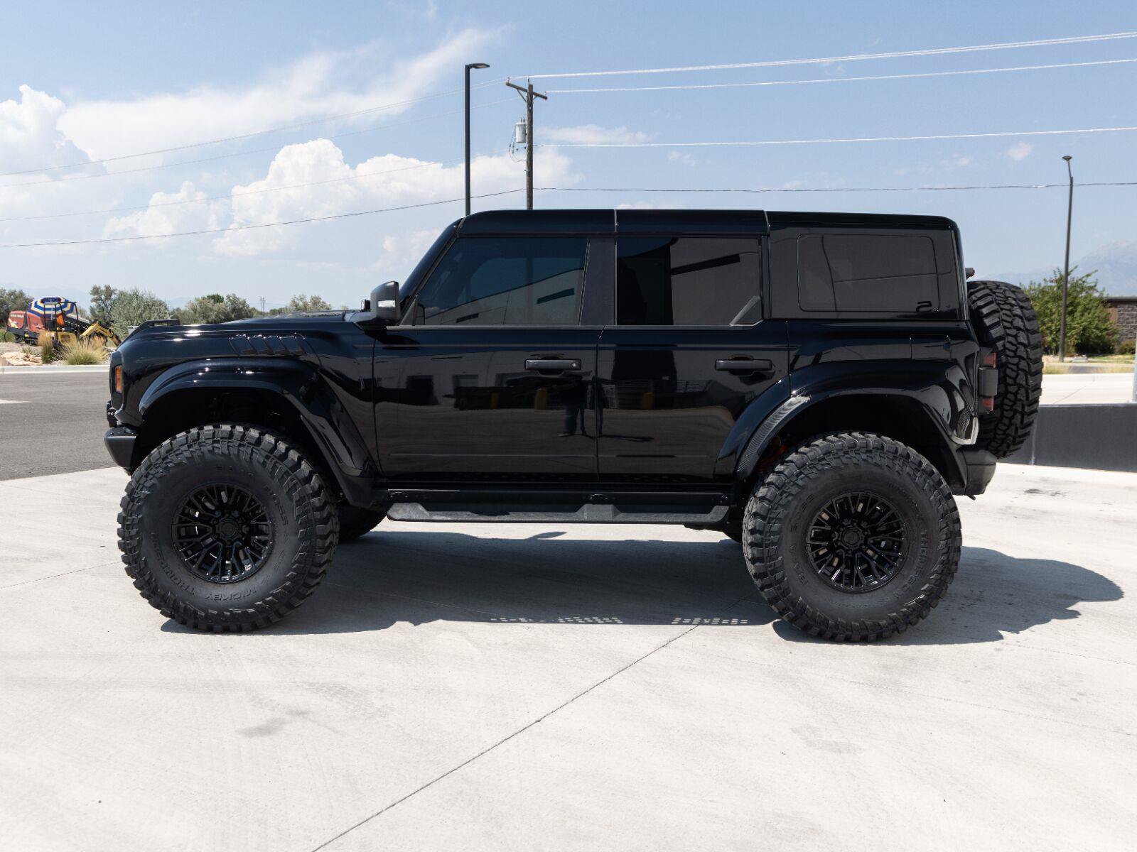 Used 2025 Ford Bronco Raptor w/ Interior Carbon Fiber Pack AWD/4WD image 19