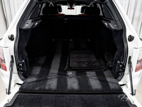 Used 2022 Rolls-Royce Cullinan Black Badge AWD/4WD image 13