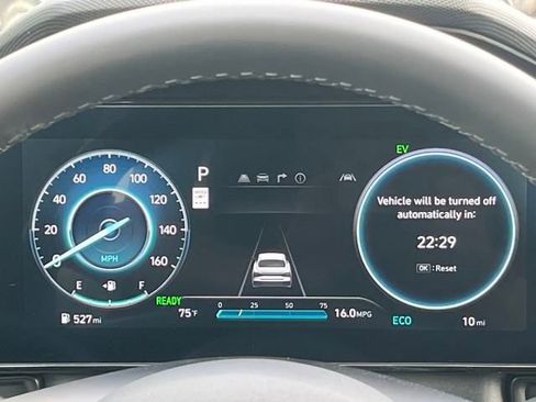 New 2025 Hyundai Elantra SEL image 23