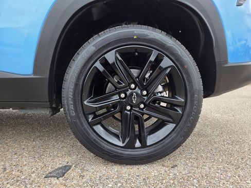 Used 2025 Chevrolet Trax ACTIV w/ Driver Confidence Package FWD image 9