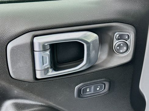 Used 2022 Jeep Wrangler Unlimited Sport AWD/4WD image 15
