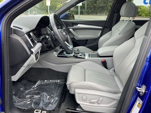 Used 2021 Audi Q5 2.0T Premium Plus w/ Premium Plus Package AWD/4WD image 11
